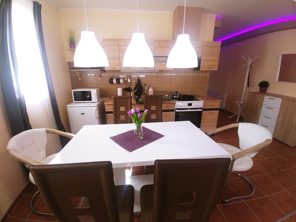 Sarok Apartmanhaz Makó Extérieur photo